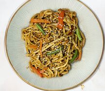 Лапша с овощами