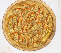 Пицца с курицей и перцем 