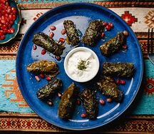 Долма с винoградным листом