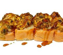 Ролл запечённый с мидиями Люкс