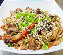 Вок с морепродуктами