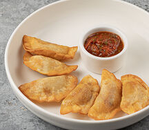 Чебуреки с начинкой из ягненка