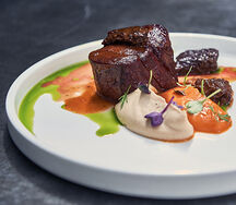 Медальоны из конской вырезки