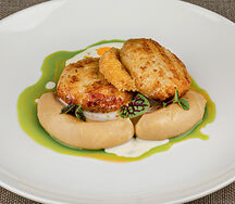 Щучьи котлетки с пюре из корня сельдерея