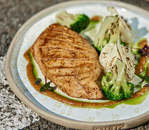 Куриная грудка с брокколи