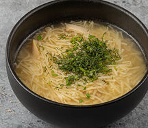 Куриный суп с домашней лапшой