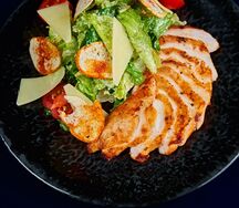 Цезарь с курицей