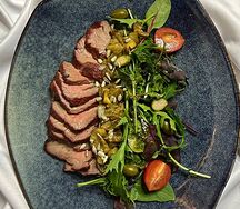 Горячий ростбиф из телятины с белыми грибами