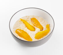 Овсяная каша с маринованной грушей