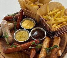 Колбасная тарелка