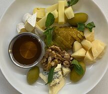 Сырная тарелка