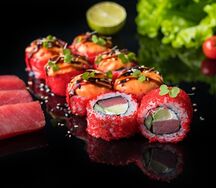 Калифорния с тунцом запечённая