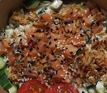 Боул с лососем