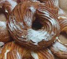 Заварное колечко со взбитым творогом