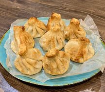 Жареные хинкали с сыром