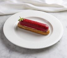 Эклер двойной Клубника