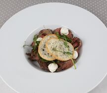 Ростбиф с баклажановой икрой