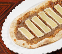 Пиццета с трюфельным камамбером
