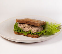 Тост с тунцом