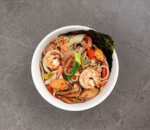 Мазесоба с морепродуктами