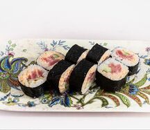 Лосось Спайси-ролл