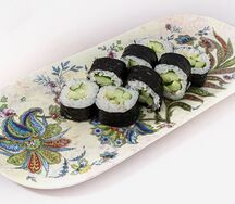 Ролл с огурцом