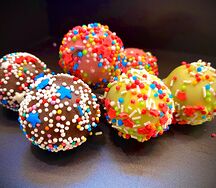 Кейк-попс на палочке