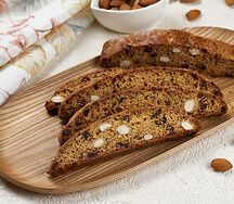 Печенье Кантуччи с миндалем, клюквой и изюмом