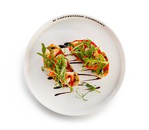 Брускетта с креветкой