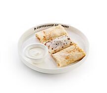 Блинчики со сметаной и вишней