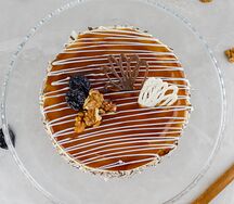 Торт Карамельный джаз с черносливом