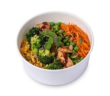 Поке с киноа, цыпленком, брокколи и кукурузой гриль