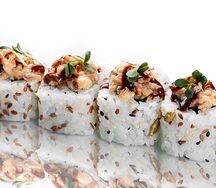 Ролл с тартаром из угря