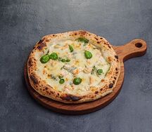 Пицца с креветками и шпинатом 