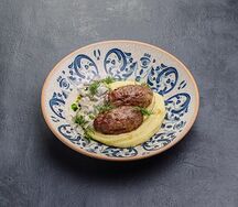 Котлеты из телятины с картофельным кремом