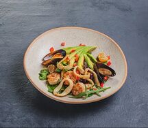 Салат с морепродуктами