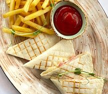 Кесадилья с индейкой