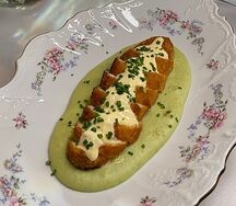 Кордон блю и пюре со шпинатом