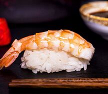 Суши с креветкой