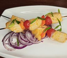 Мини-шашлычки из куриного филе