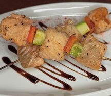 Мини-шашлычки из лосося