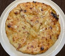 Осетинский пирог с картофельным пюре