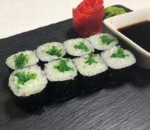 Роллы простые с чукой