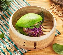 Бао со свининой Тясю