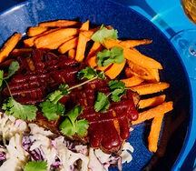 Свиные ребра с жареным бататом