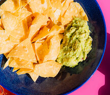 Начос с гуакамоле