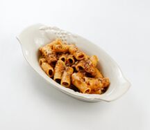 Паста с соусом из ягненка