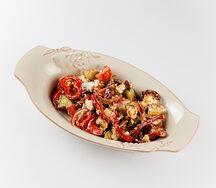 Салат из свежих овощей с сыром фета