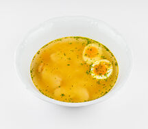 Куриная лапша с яйцом 
