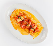 Омлет с крабом и узбекскими томатами